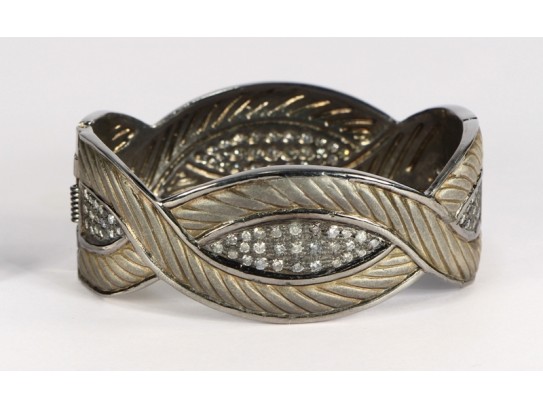 Antique Style Openable Oval Textured Leaf Design Bangle Cuff .925 Sterling Silver with Diamonds